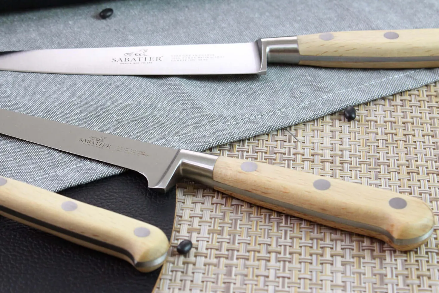 Mallette cuisine Sabatier Brocéliande 5 couteaux fabrication française + 1 fusil