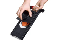Mandoline Triangle 4 coupes inox + poussoir