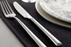 Ménagère 24 couverts de table Amefa Métropole Première inox 18/10