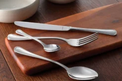 Ménagère 24 couverts de table Haydn Amefa inox 18/10