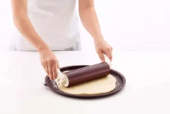 Moule à pizza Lékué ø36cm perforé marron en silicone Platinum