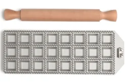 Moule à raviolis Marcato Classic 24 empreintes carrées + mini rouleau en bois