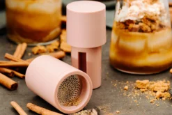 Moulin à épices Microplane 2-en-1 Bouton de Rose