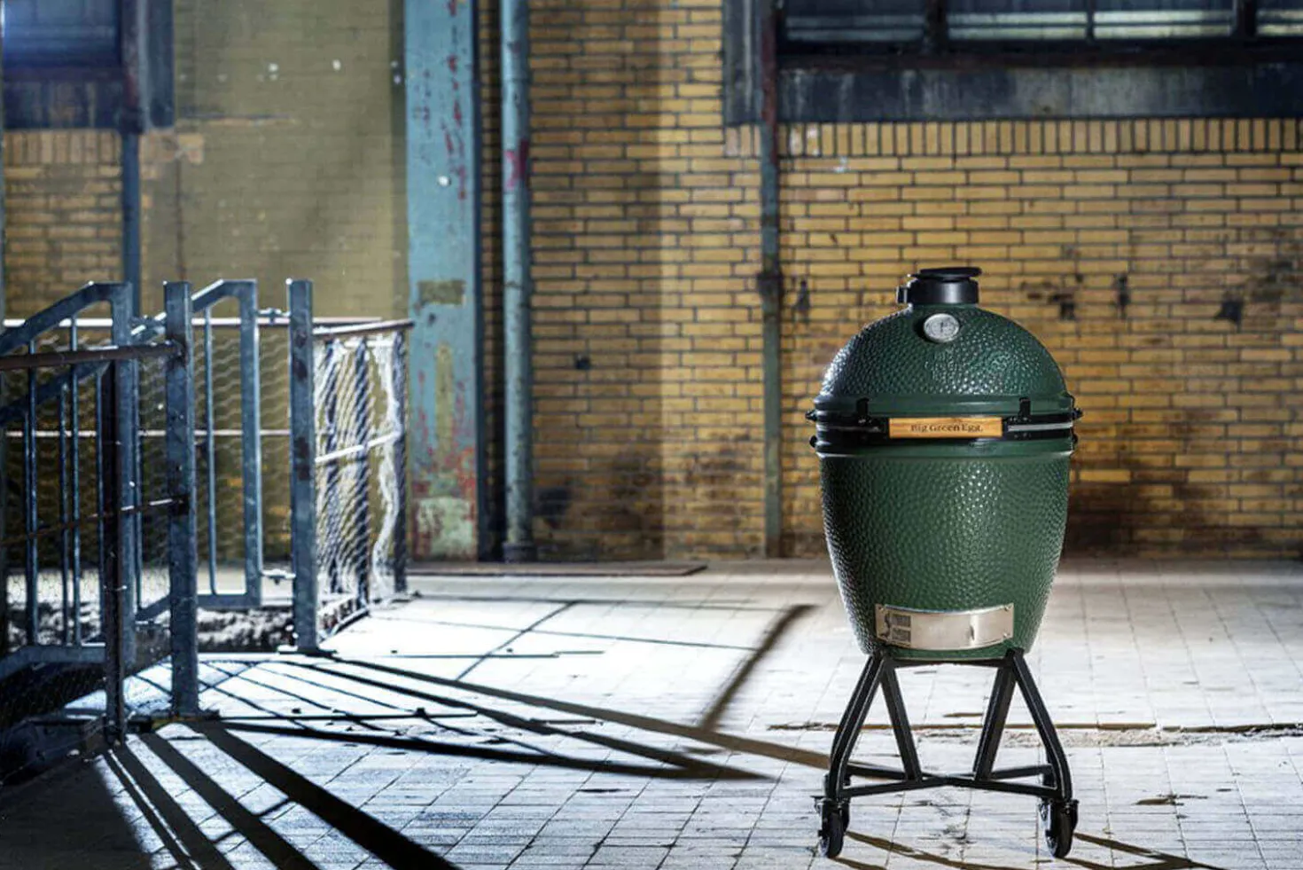 Pack Big Green Egg Large barbecue + convEGGtor + chariot à roulettes
