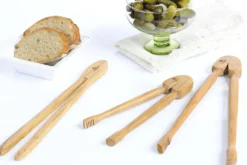 Pince à toast/cornichons Bérard faite main en olivier 25cm
