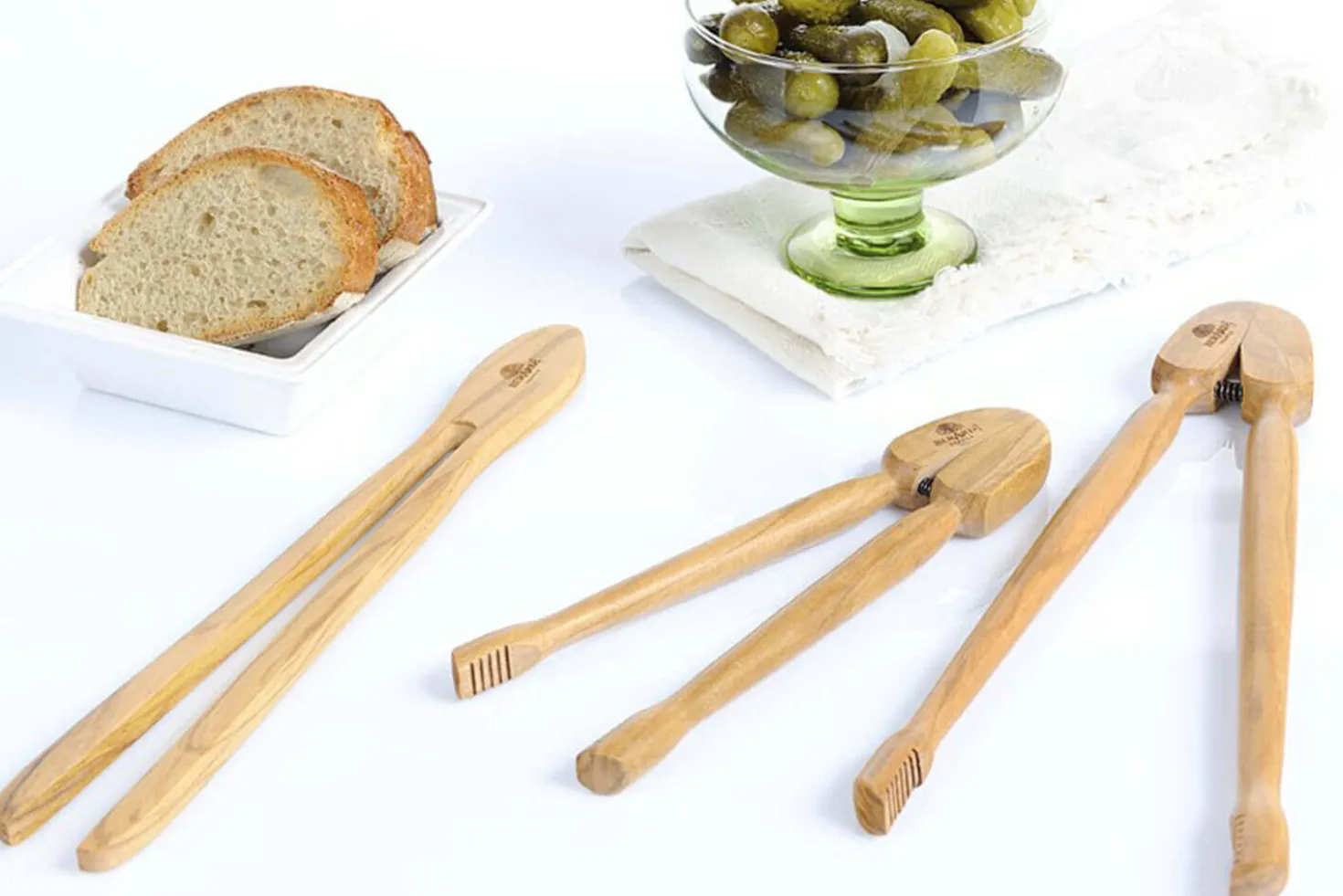 Pince à toast/cornichons Bérard faite main en olivier 25cm