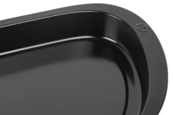 Plancha demi-lune noire Peugeot Grill to table en céramique - 43cm