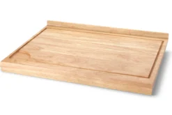 Planche à découper Continenta avec rebord et rigole en bois d'hévéa 62x46,5x4,5cm