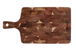 Planche à découper Wusaki en bois d'acacia damier avec poignée 41 x 22 x 2cm