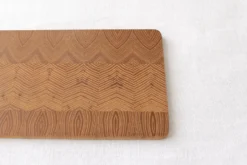 Planche de présentation Bérard en bois de robinier 34,5x16x1,3cm