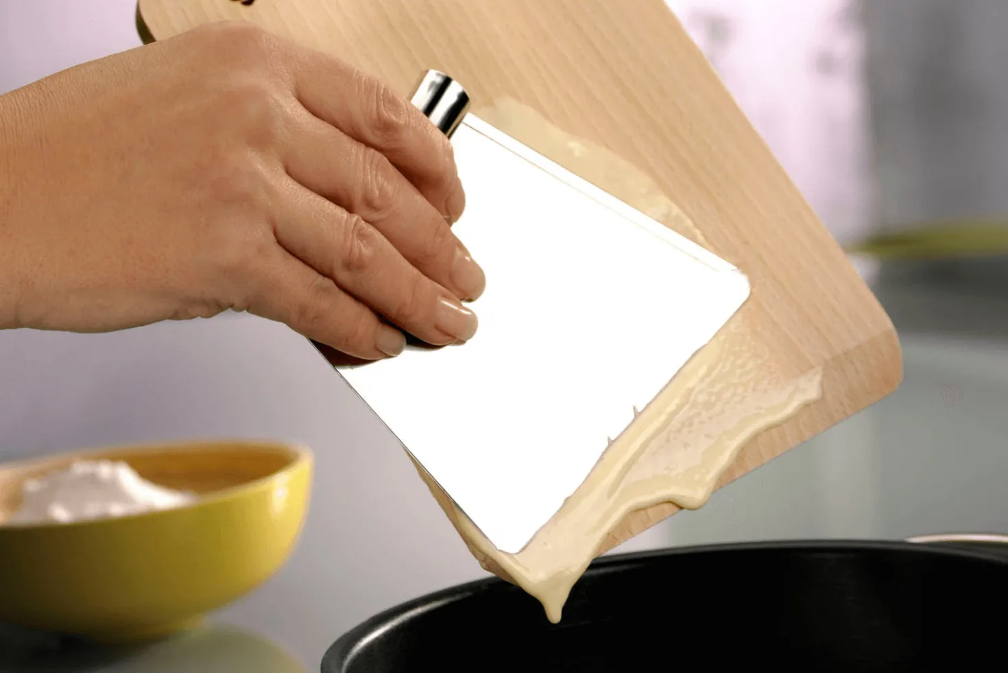 Planche à spaetzle Gefu Panelo