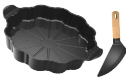 Plat à tarte Cookut Le Formidable avec coupe-tarte graphite