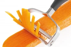 Éplucheur à julienne Gefu Striscia en acier inoxydable