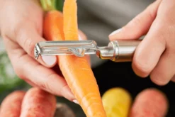 Éplucheur Rösle pour gaucher manche en acier inoxydable 10cm