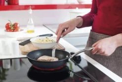 Poêle à frire antiadhésive Beka Titan 26cm en aluminium forgé