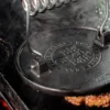 Presse à griller Big Green Egg en fonte émaillée