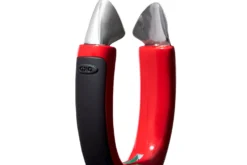 Équeuteur de fraises OXO rouge à pince en inox
