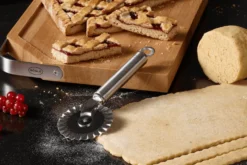 Roulette à pâte cannelée Rosle tout en inox diamètre 7cm