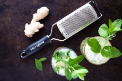 Râpe Microplane Gourmet grains fins manche noir
