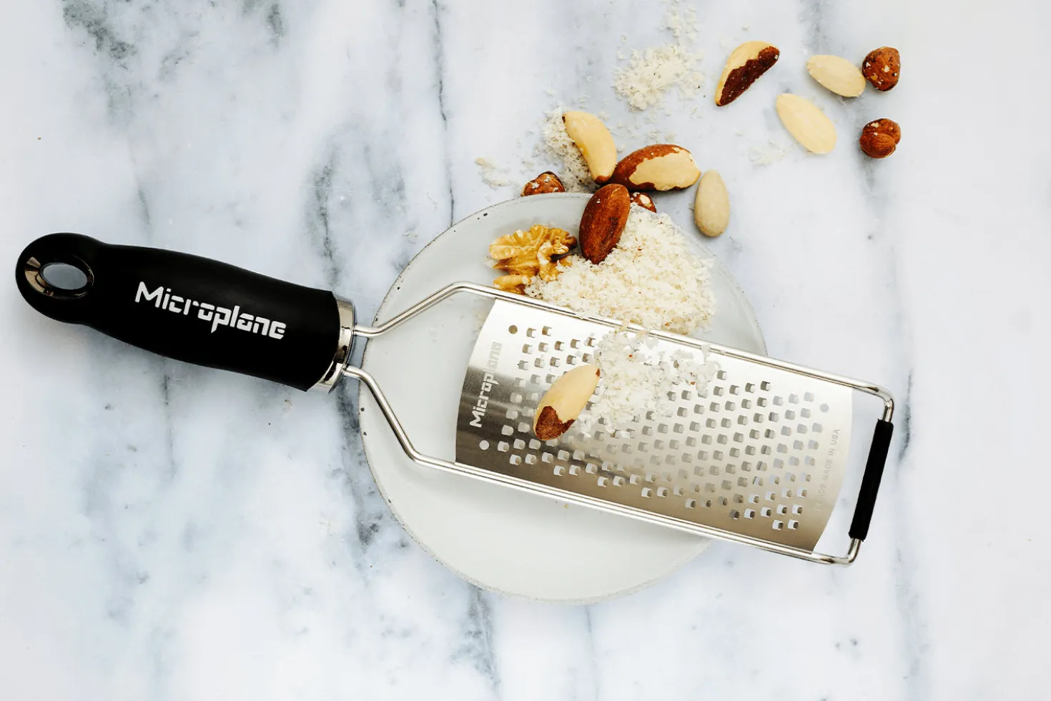 Râpe Microplane Gourmet gros grains manche noir