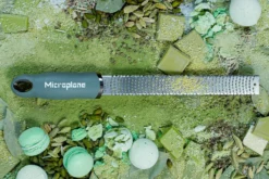 Râpe-zesteur Microplane Premium Classic Vert Eucalyptus - 20,3cm