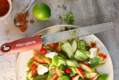 Râpe-zesteur Microplane Premium Classic Cannelle - 20,3cm