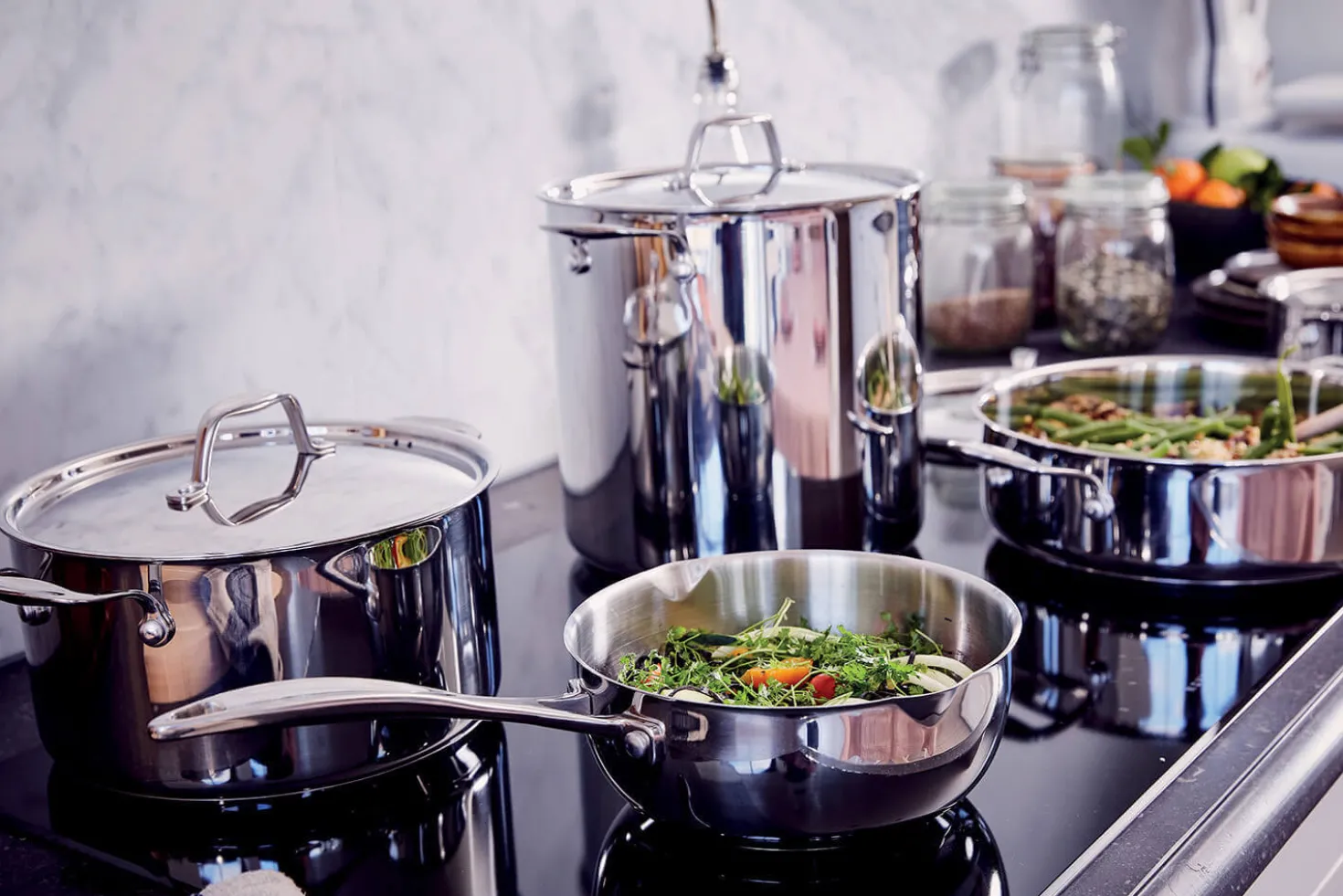Sauteuse Beka Chef en inox avec couvercle 28cm