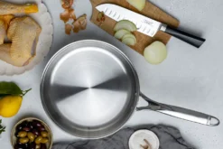 Sauteuse Cristel Castel'Pro en acier inoxydable 18/10 5 ply poignée fixe + couvercle en verre
