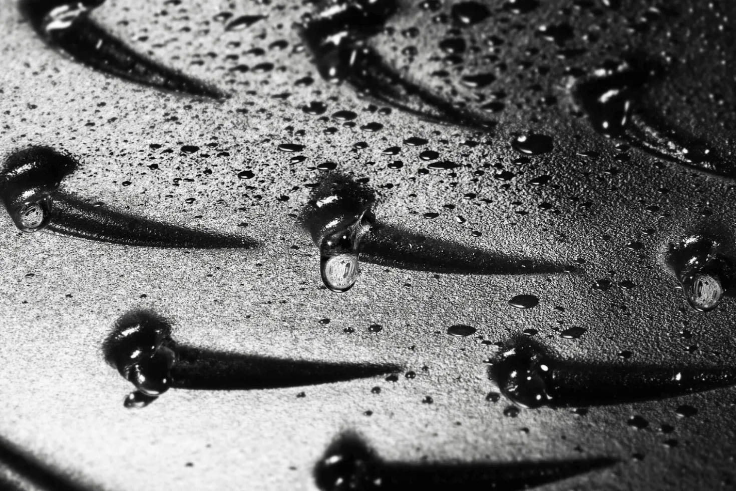 Sauteuse Staub Chistera en fonte émaillée grenadine