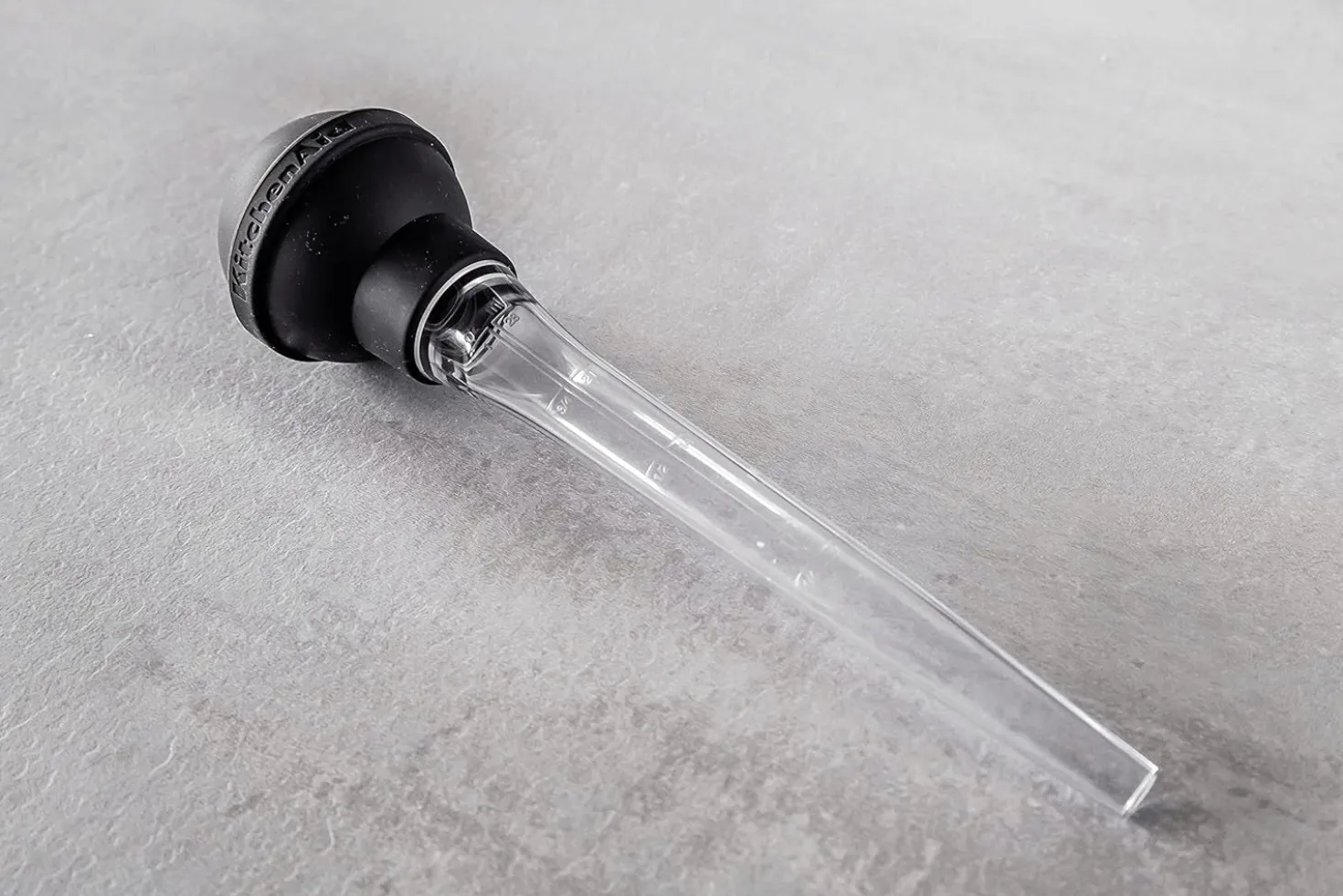 Seringue à badigeonner Kitchen Aid en silicone noir