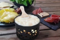 Service à raclette à la bougie Cookut Lumi pour 2 motif origami noir - Le gras c'est la vie
