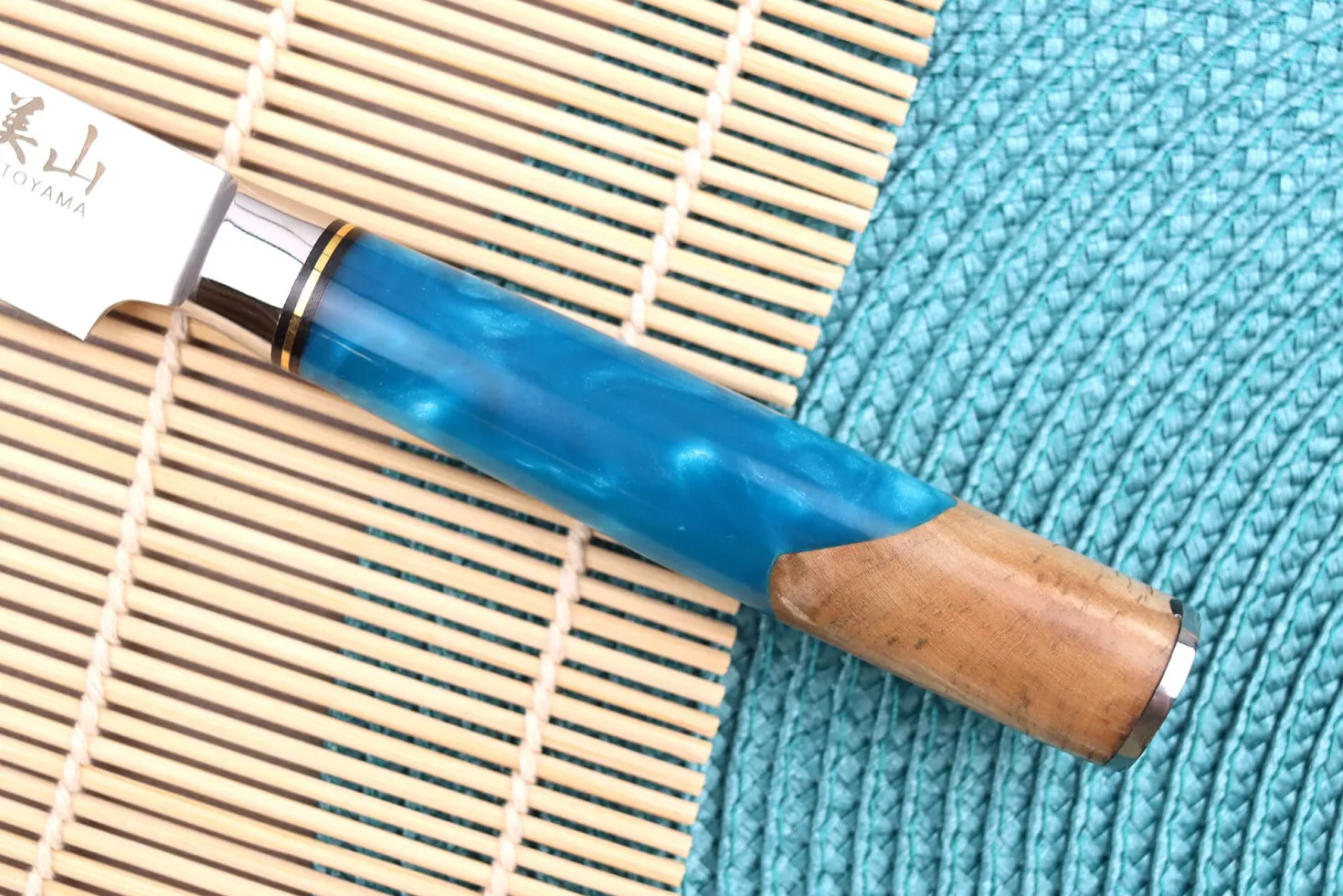 Set de 2 couteaux Kutoyama Damas Azur chef + universel