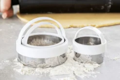 Set de 3 emporte-pièces ronds KitchenCraft en inox avec poignées