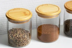 Set de 3 pots en verre Pebbly avec couvercle bambou pour épices et condiments - 190ml