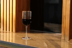Set de 4 verres à vin rouge Mikasa Sorrento en cristal transparent motif nervuré 450ml