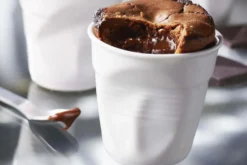 Tasse Revol Espresso Froissé 8cl en porcelaine blanche