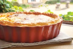 Tourtière haute cannelée Émile Henry 28cm en céramique