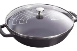 Wok en fonte Staub 30cm avec couvercle en verre + grille