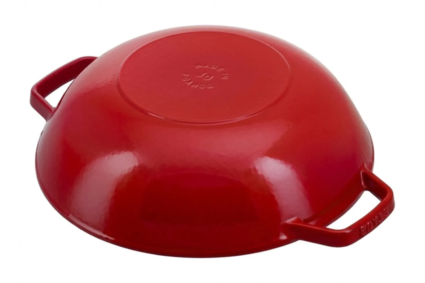 Wok Staub 30cm cerise en fonte émaillée avec couvercle en verre et grille en inox